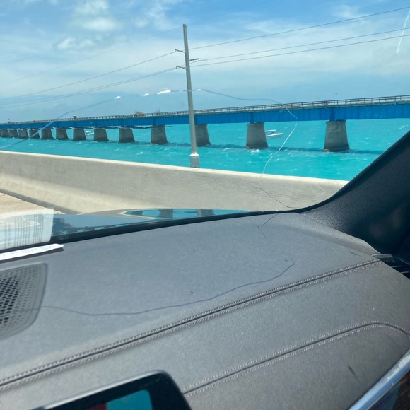 Meet your Posher, Jennifer - Picture 1 of 1